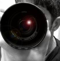 To be a photographer:new challenge in the new era.