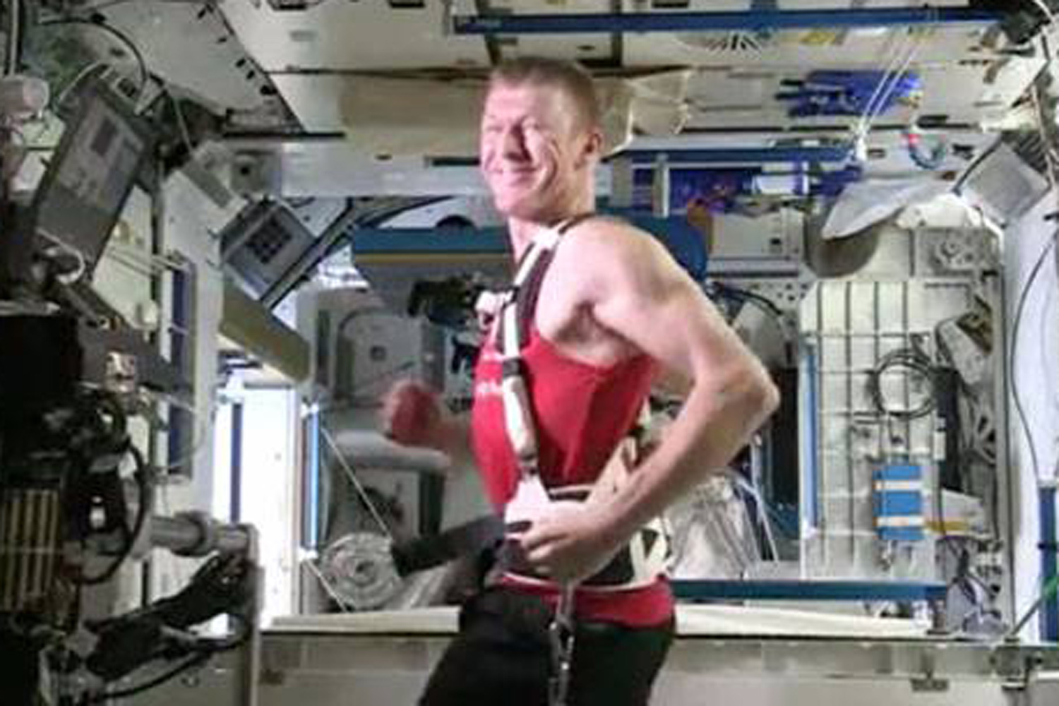 TIM PEAKE TO START THE 2016 VIRGIN MONEY LONDON MARATHON