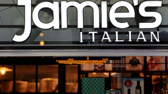 Jamie Oliver to close six restaurants because of Brexit effect